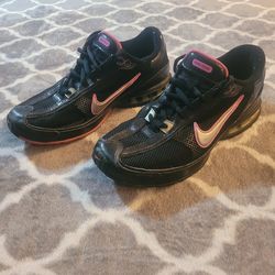 Nike Reax Revolution Black Pink