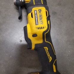 Dewalt  Multitool Perfect Condicion 75.00  