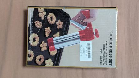 Cookie Press with Discs and Decorating Tips - New in Box