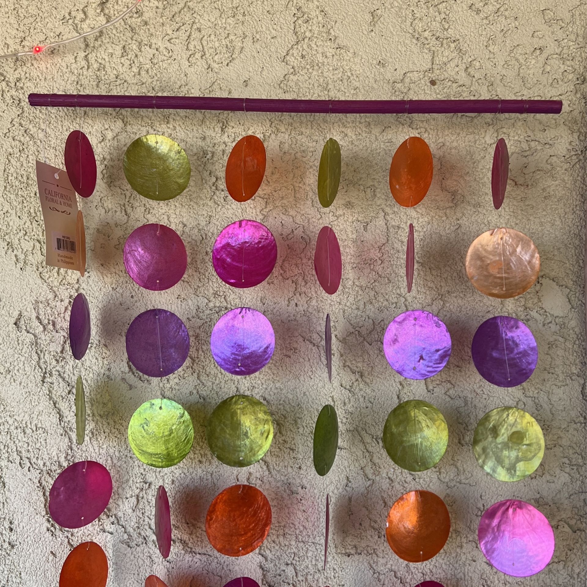 Wind Chimes Capris Shells