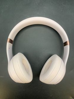 Beats Solo 4 headphones #35777