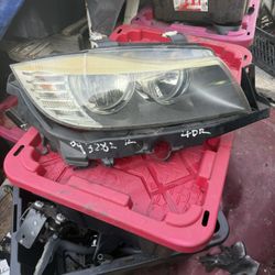 2009 BMW 328i 4door Headlights $200 each
