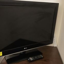 LG TV - 32 inch TV | LED | HD 720p 