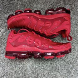 Nike Vapormax triple red men’s shoes size 10