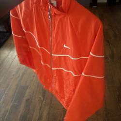 Nike Women’s Fleece Orange Size Medium