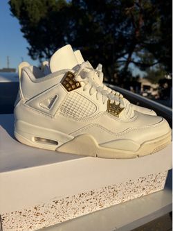 Jordan 4 Retro Metallic Gold