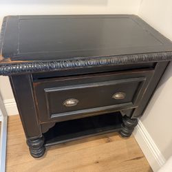 Potato Barn Side Table 