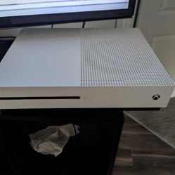 Xbox One S
