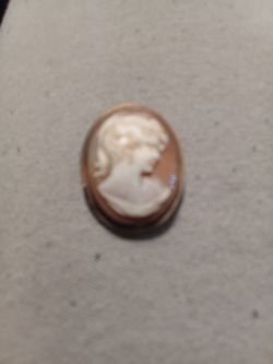 14k gold vintage shell cameo brooch,
