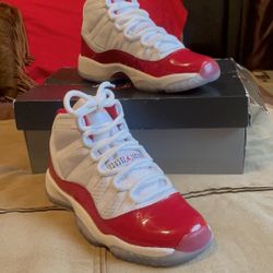 Air Jordan 11’s Cherry’s  Year 2022 Size 6 1/2 In Youth 
