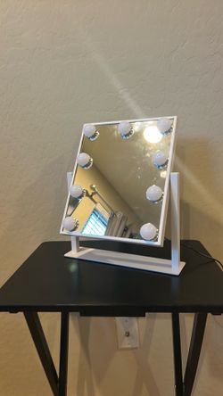 Hollywood style mirror with lights