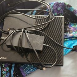 Xbox 1 With All Cords