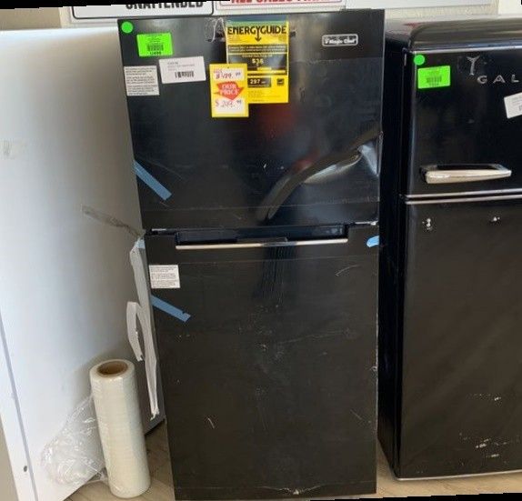 MAGIC CHEF HMDRB TOP FREEZER REFRIGERATOR