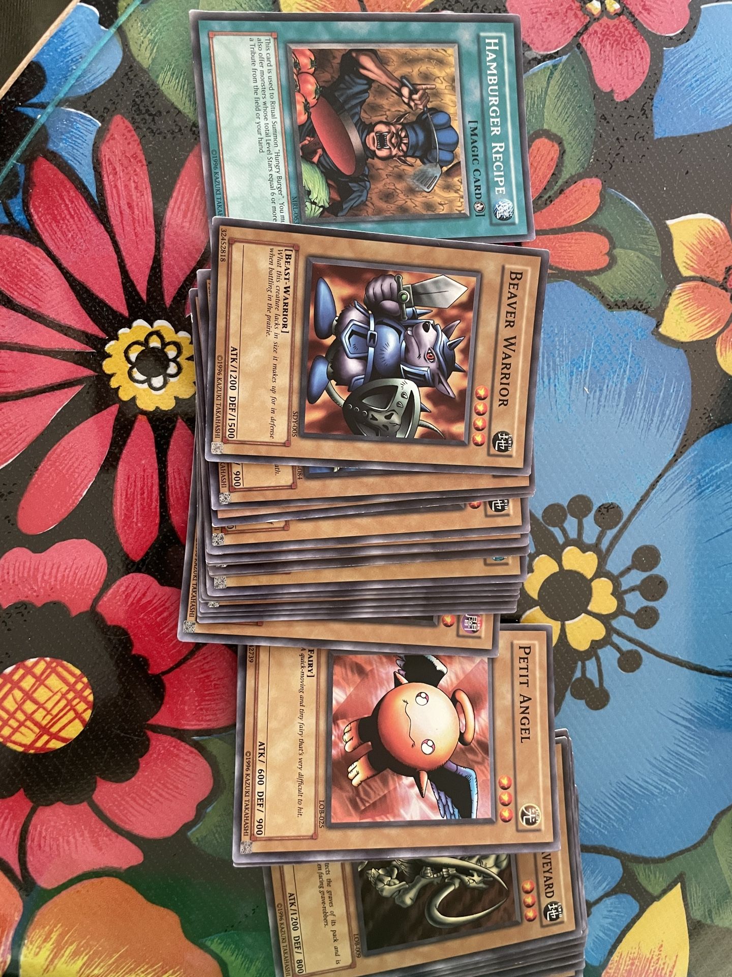 40 Yu-Gi-Oh! Cards