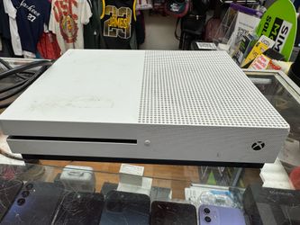XBOX One S (500GB) w/ wires