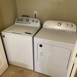 Whirlpool Washer & Dryer Set