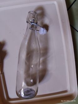 11" Glass Bottle With Stopper 