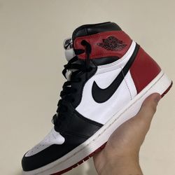 Jordan 1 “Black Toe”