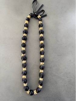 Kukui Nut and Mongo Shell Hawaiian Lei