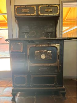 Authentic Monarch Malleable Range Co. cast iron wood/coal cook stove
