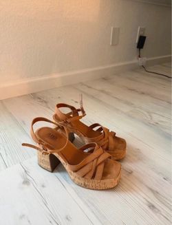 Womens heels size 8.5