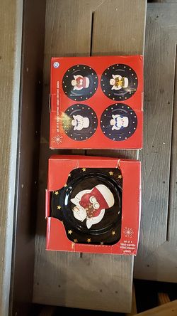Holiday dessert plates (8)