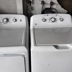 Used Whirlpool Top Load Washer & Electric Dryer 
