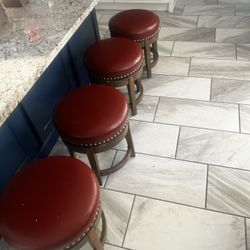 (4) 19 Inch stools 