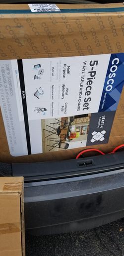 Cosco 5 Piece Set Vinyl Table and 4 Chairs