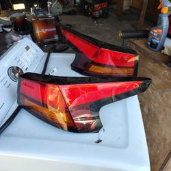2019 - 2024 REAR TAIL LIGHTS