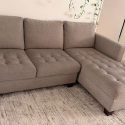 Sectional sofa with chaise