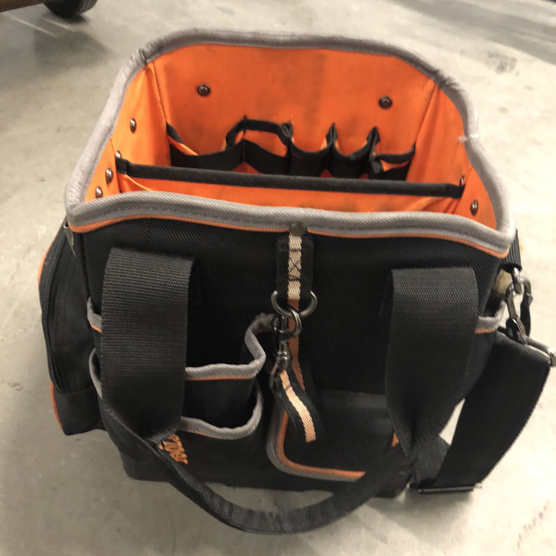 Klein Tools Tool Tote Bag for Sale in San Diego, CA OfferUp