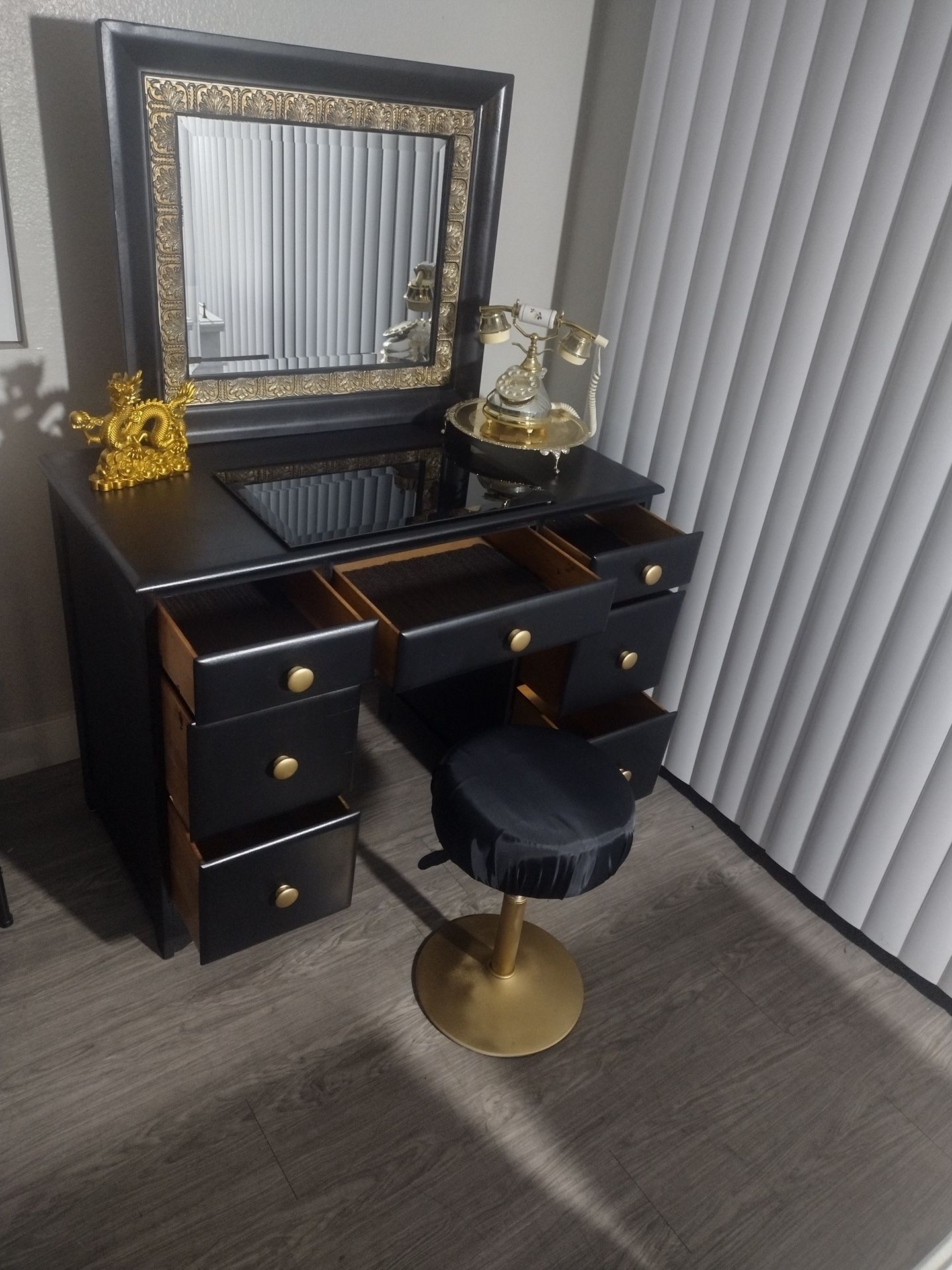 Vanity Desk