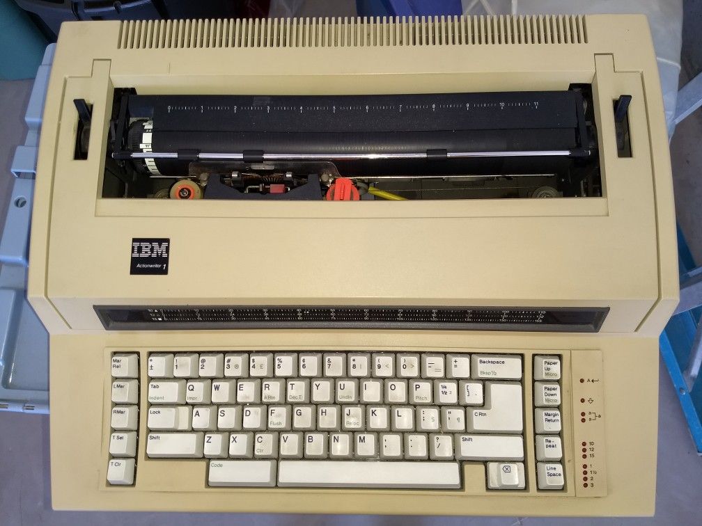 Vintage IBM Actionwriter 1 Correcting Electric Typewriter