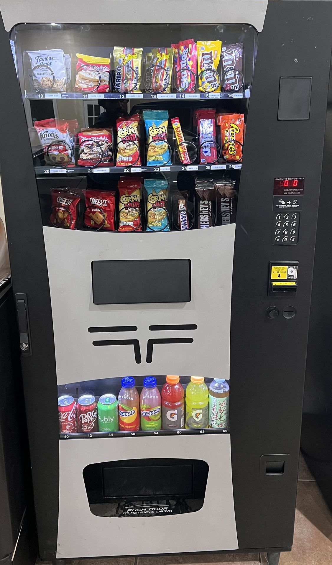 🔥🥤 Dual Zone Vending Machine For Sale! 🍫 🔥