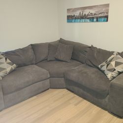 Ashley Couch With Pillows 