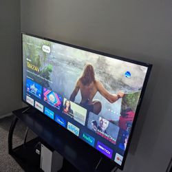 (TABLE ONLY) Tv Table /Entertainment center 