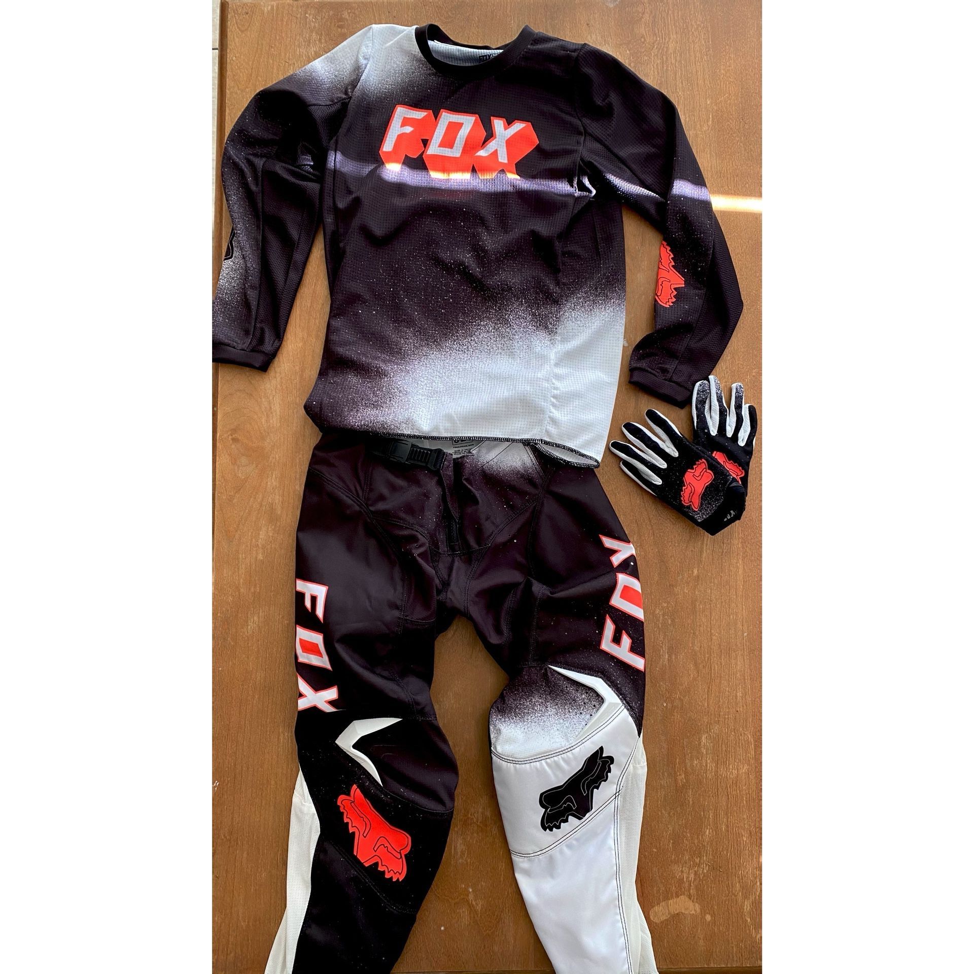 Brand New Never Worn Fox Racing Youth Dirt Bike Gear Set for Sale in