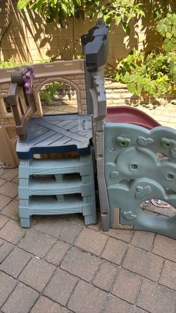 Free kids playground set