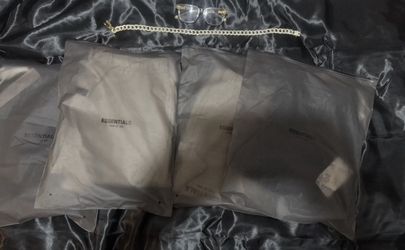 Essentials Shorts