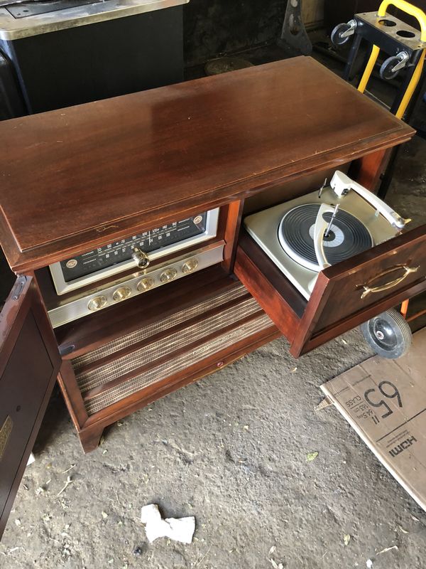RCA victor SHF 3 antique radio for Sale in Edgewater, CO - OfferUp