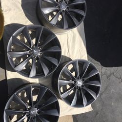 21” Model S Tesla Wheels