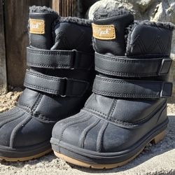 Cat & Jack Rain/Snow Boots Black 11