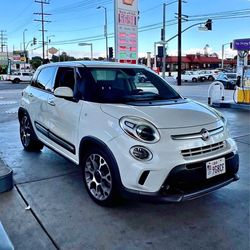 2014 Fiat 500L Trekking Beats Edition 