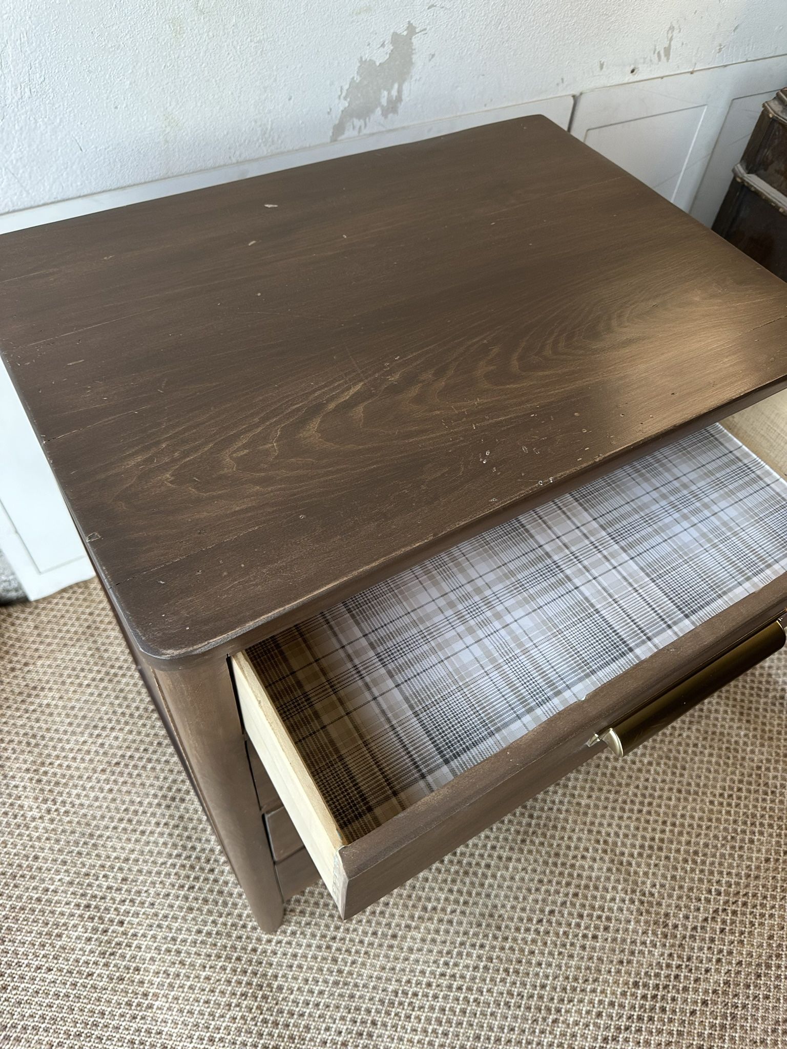 Beautiful Solid Wood Vintage Rustic Dresser