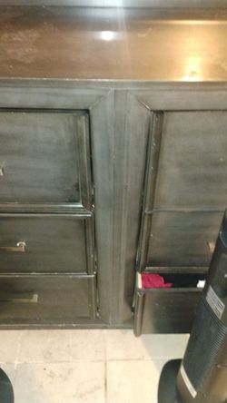 FREE!! KING SIZE BED w/accessories