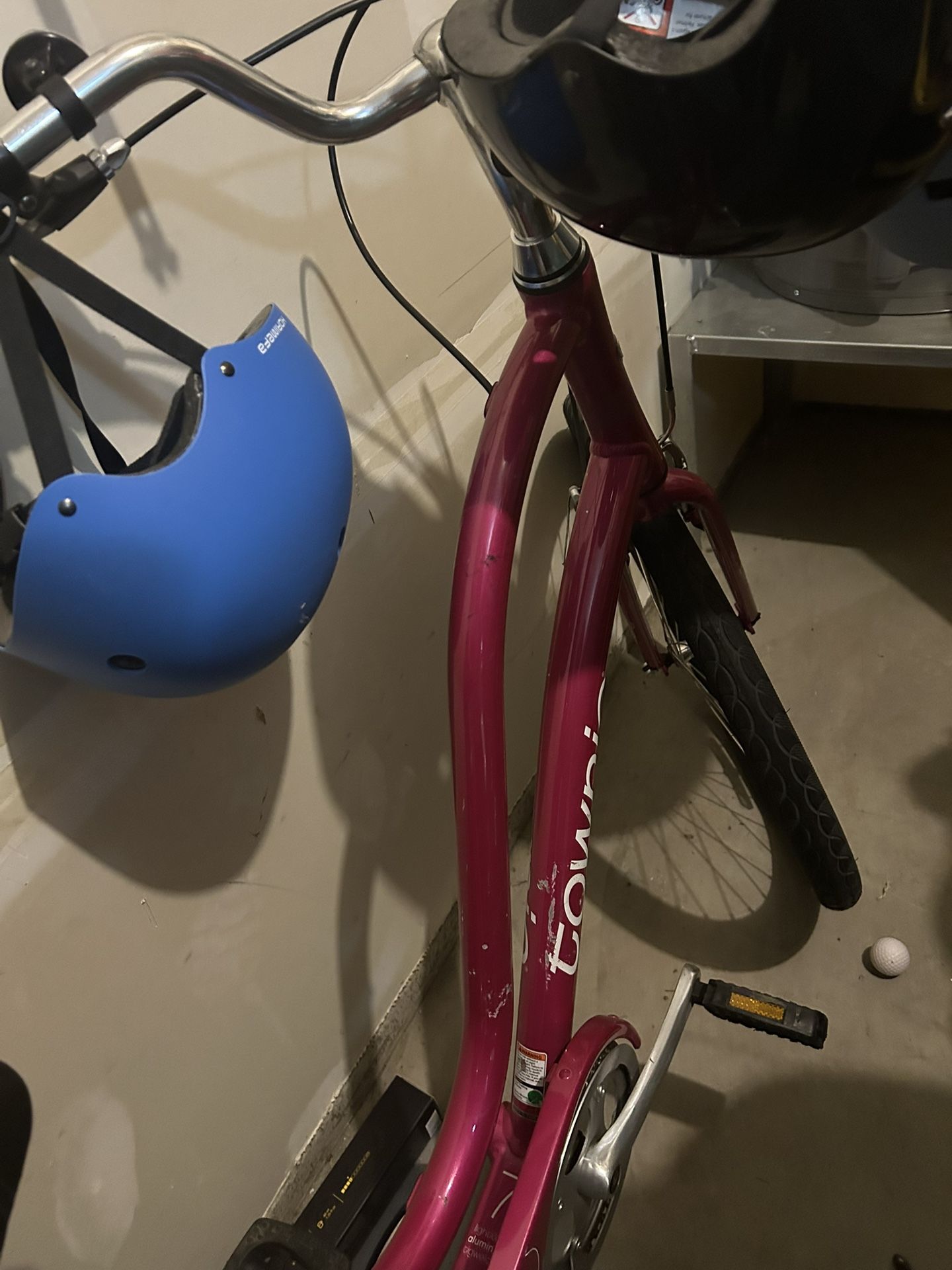 Used women’s Townie 7