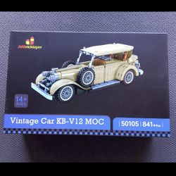 JMBricklayer Classic Car Building Block Kit. 841 Pieces
