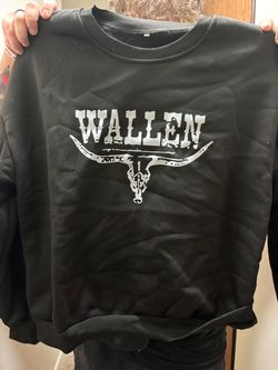 Wallen Black Graphic Crewneck Sweatshirt