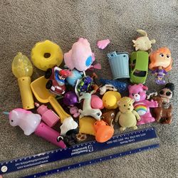 Little Plastic Toys 